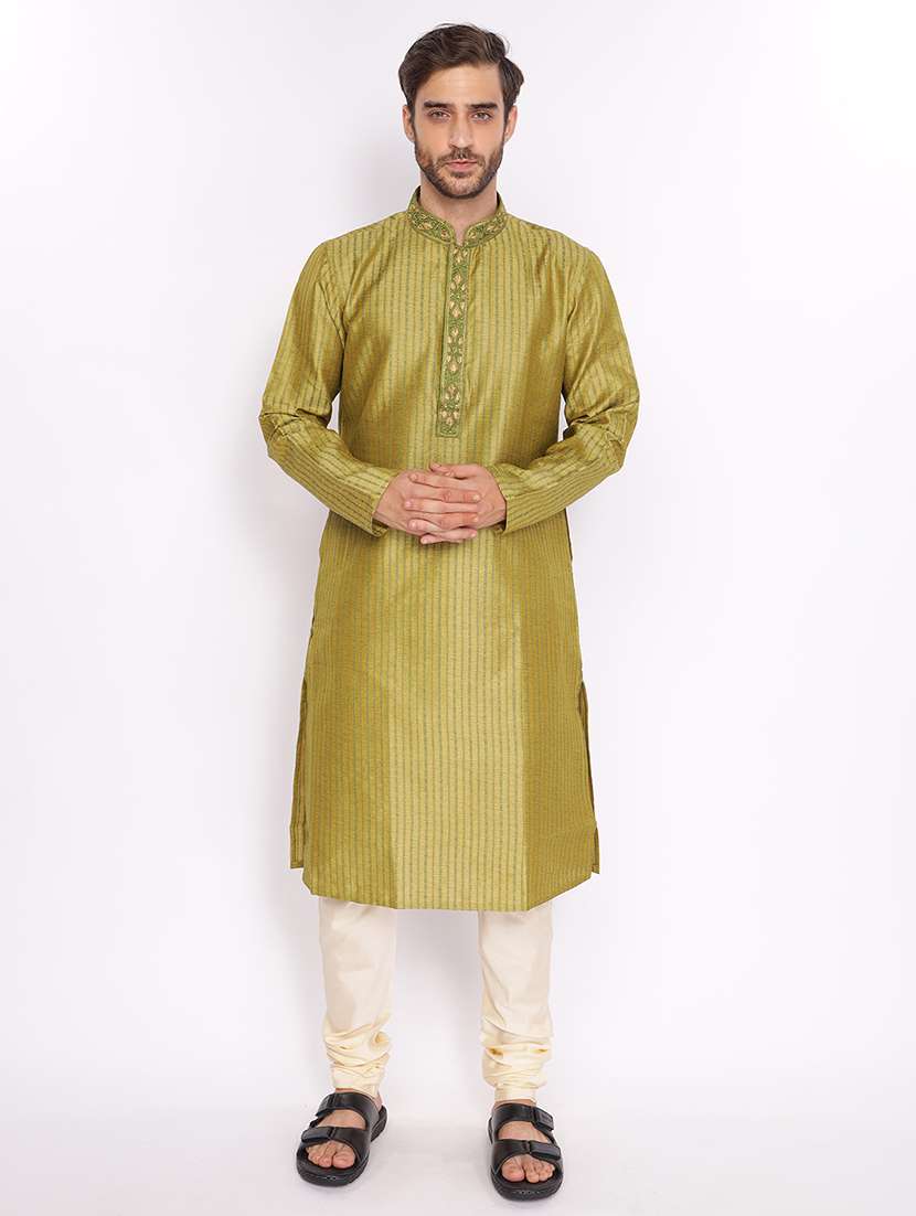 men embroidered long kurta