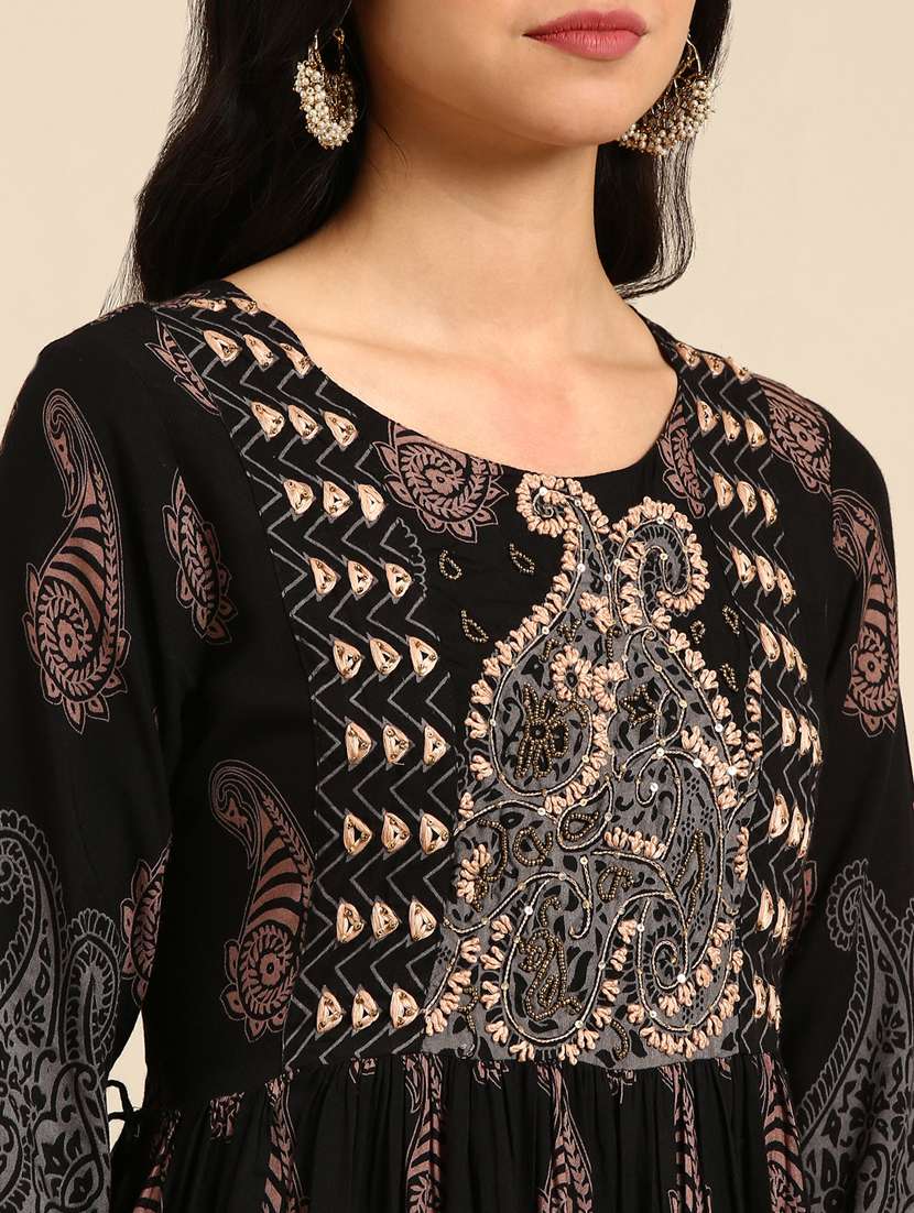 women's straight kurta - 18682914 -  Standard Image - 4