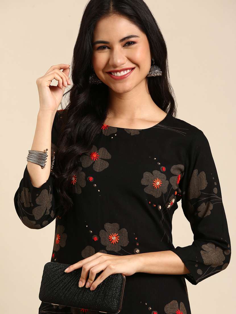 women's straight kurta - 18682969 -  Standard Image - 4