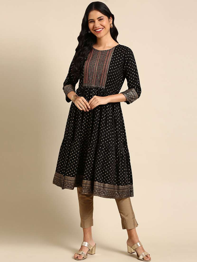 women's flared kurta