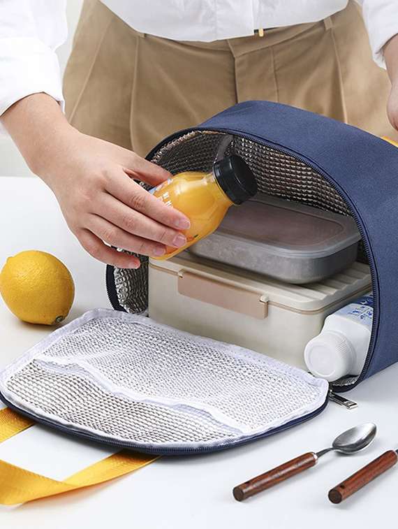 solid lunch bag - 18684366 -  Standard Image - 1