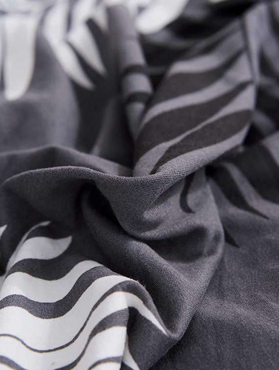 printed sofa cover - 18684829 -  Standard Image - 1