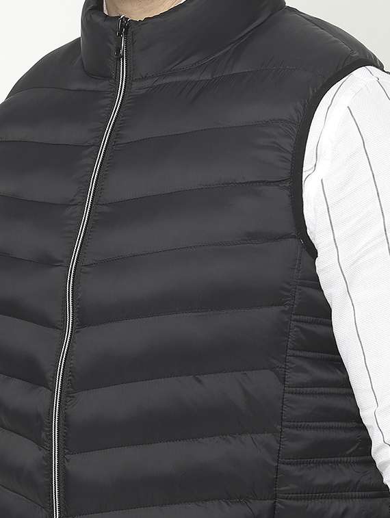 black solid quilted jacket - 18692151 -  Standard Image - 4
