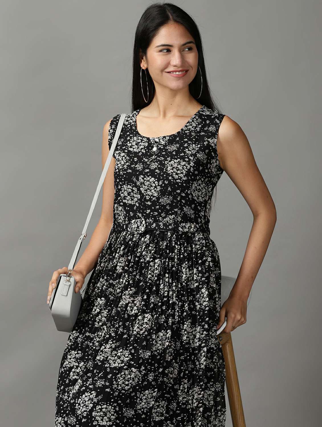 Women's Fit & Flare Floral Dress - 18718510 -  Standard Image - 4
