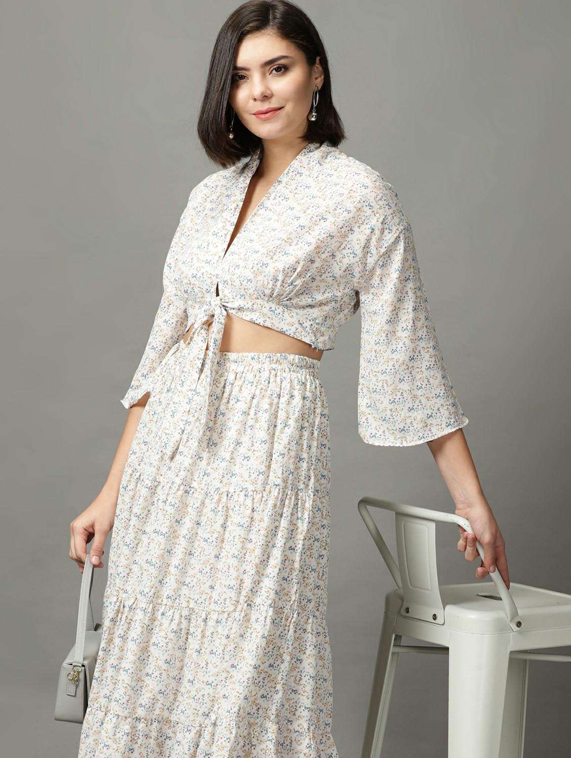 white polyester top and skirt set - 18735137 -  Standard Image - 4