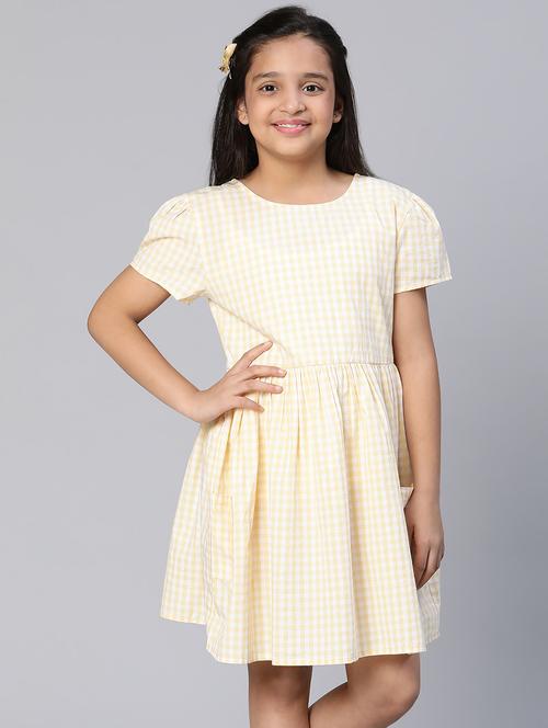 girls round neck short sleeves frock - 18736234 -  Standard Image - 0