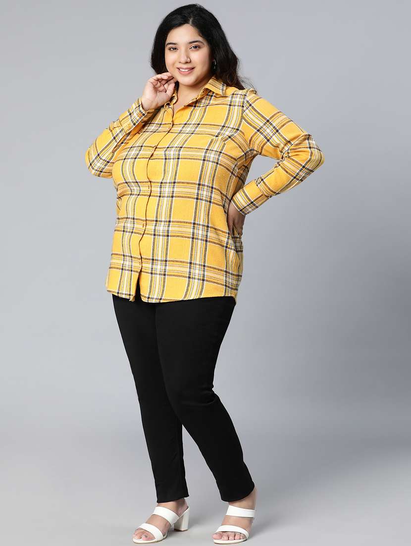 yellow checkered plus shirt - 18736398 -  Standard Image - 4