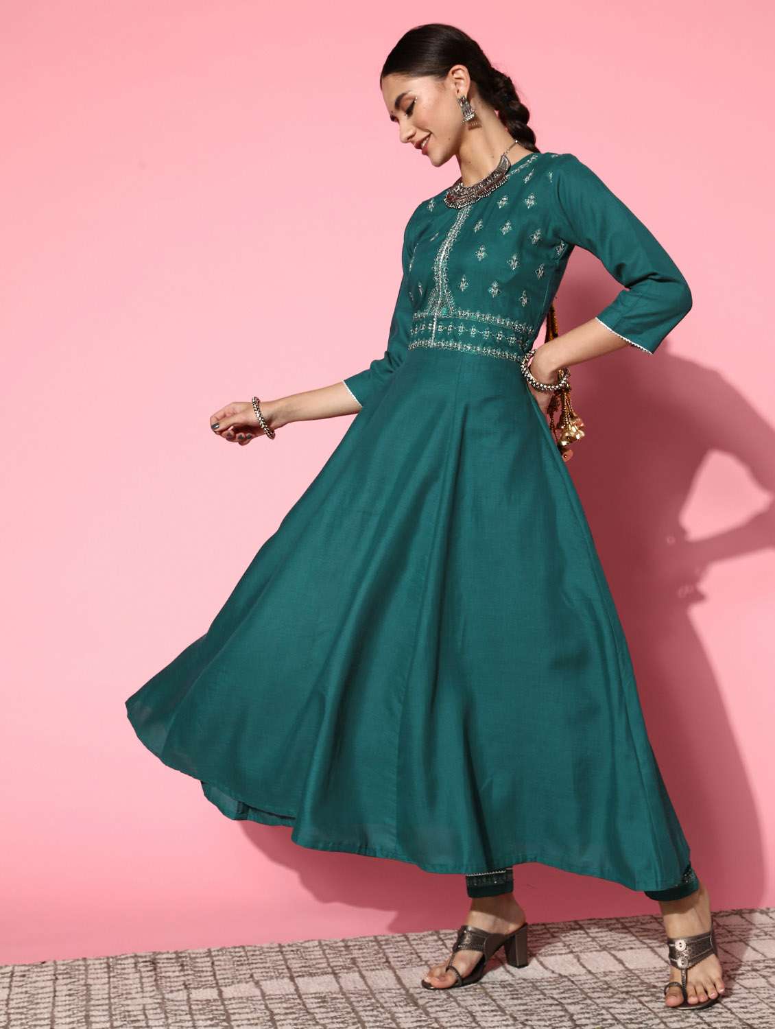 green kurta pant set with dupatta - 18743803 -  Standard Image - 1