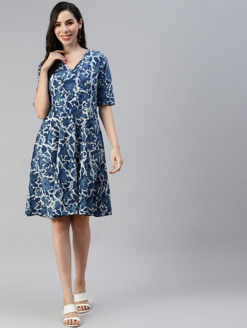 women's fit & flare printed dress - 18750810 - Standard Image - 0