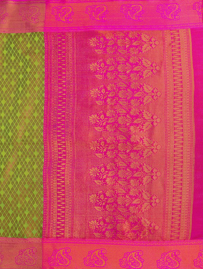 light green art silk kanjivaram saree with blouse - 18762254 - Standard Image - 4