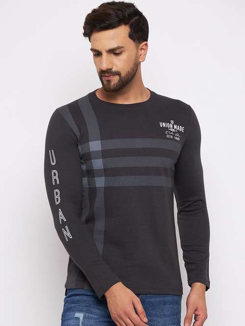 round neck short sleeved t-shirt - 18801207 -  Standard Image - 0