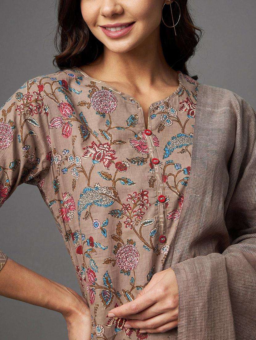 women three quarter sleeve kurta pant with dupatta set - 18801879 -  Standard Image - 1