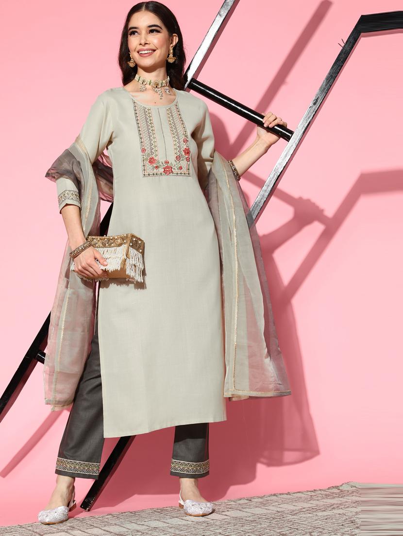 women beige kurta pant set with dupatta