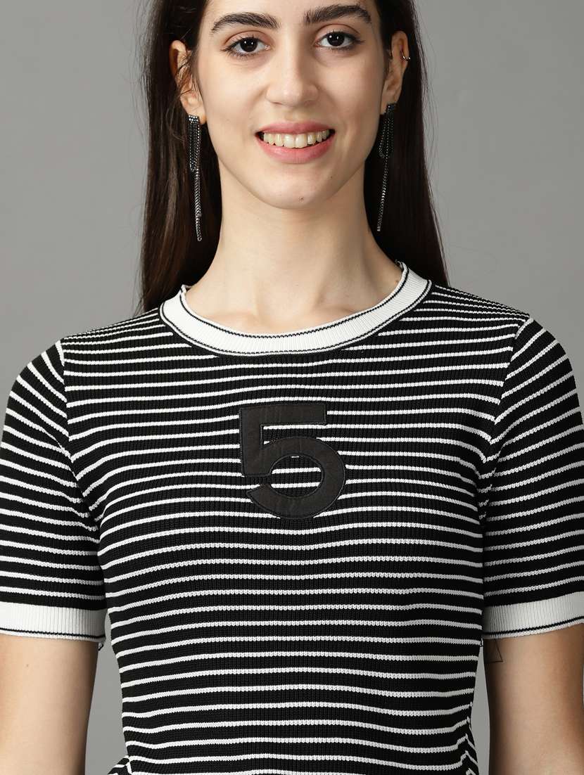 women's straight round neck top - 18824290 - Standard Image - 4