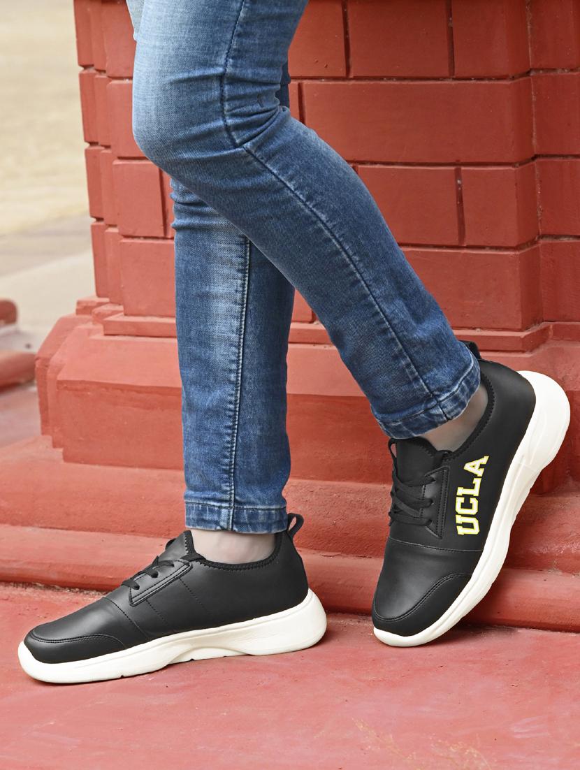 black synthetic sport shoes - 18824377 - Standard Image - 1