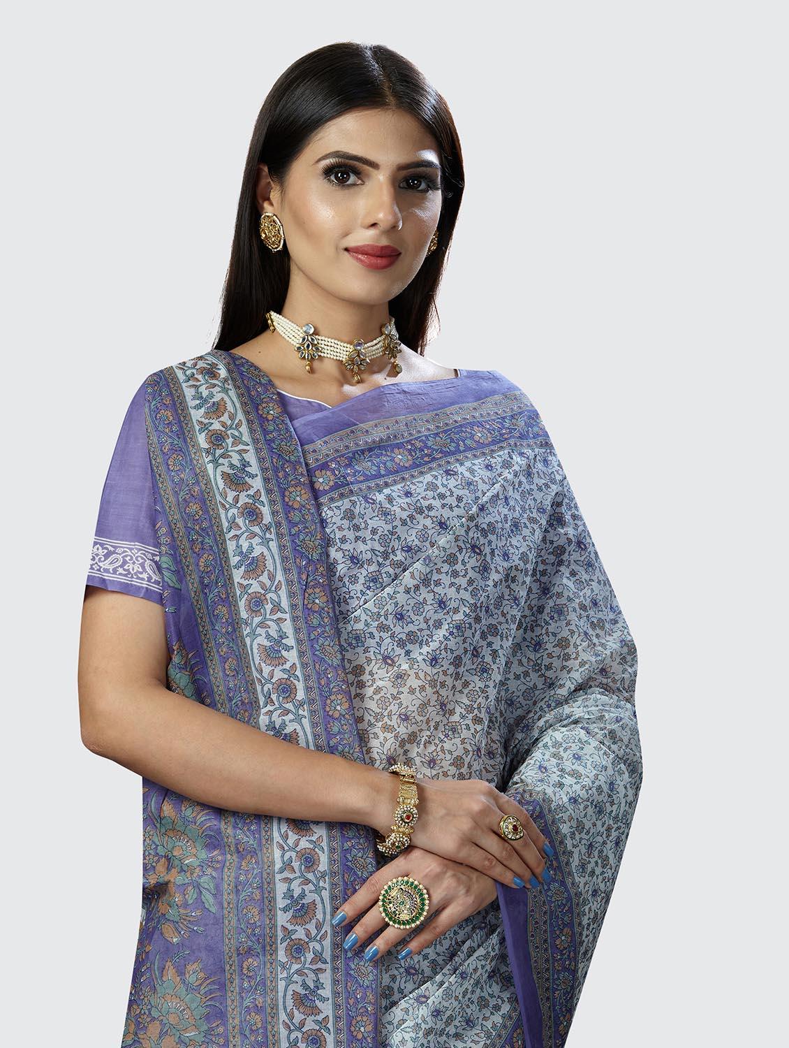 blue printed saree with blouse - 18854995 - Standard Image - 4