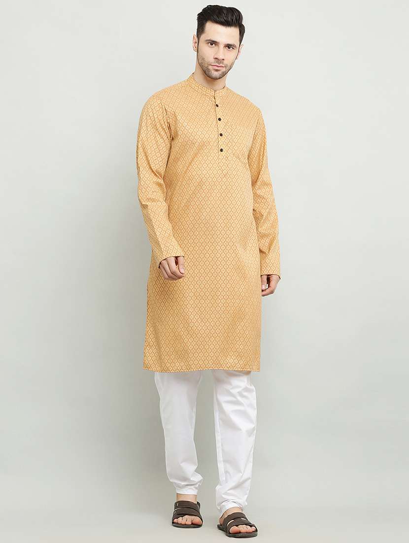 mandarin neck long sleeved kurta