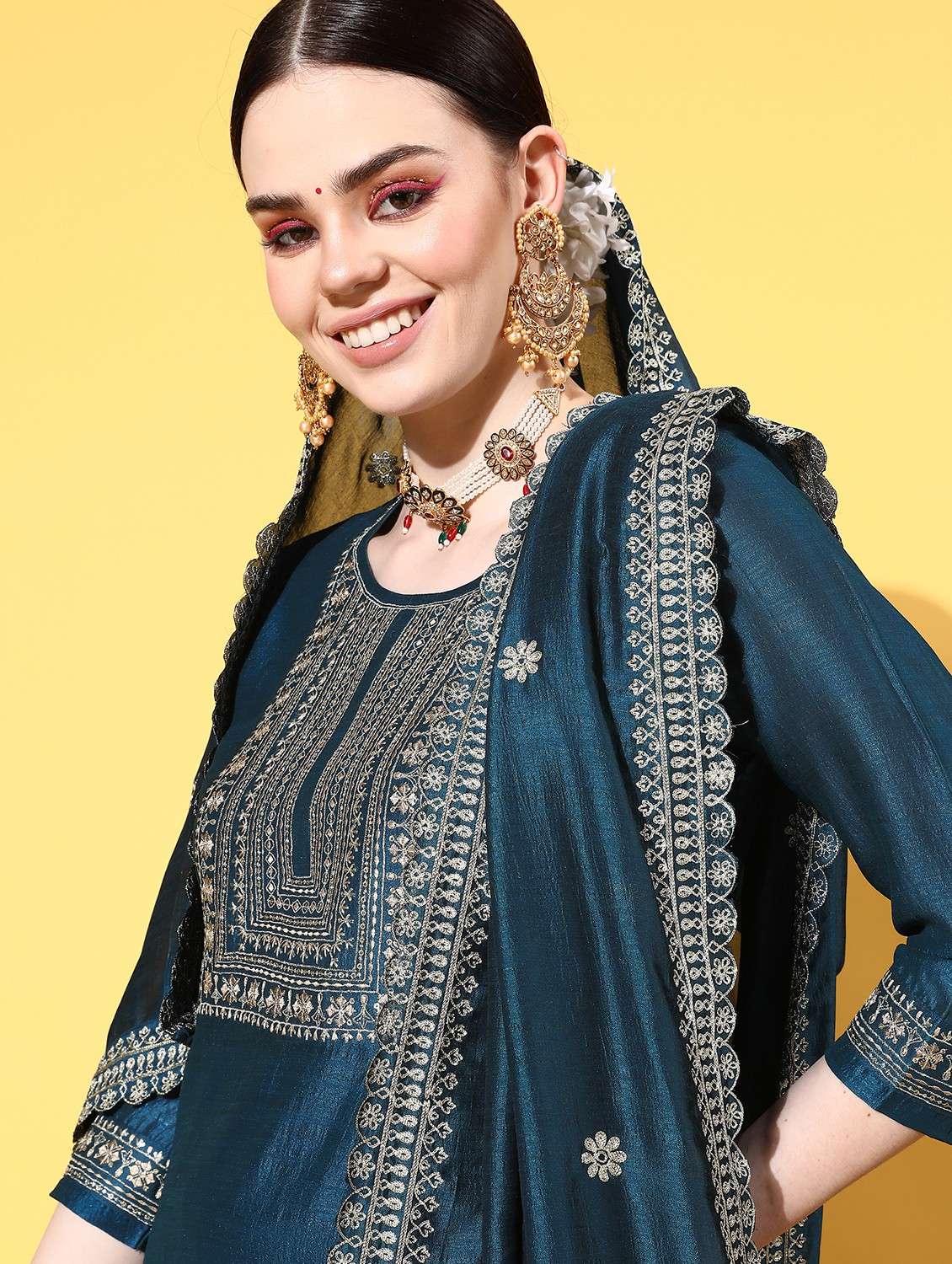 embroidered kurta set with dupatta - 18875443 -  Standard Image - 4