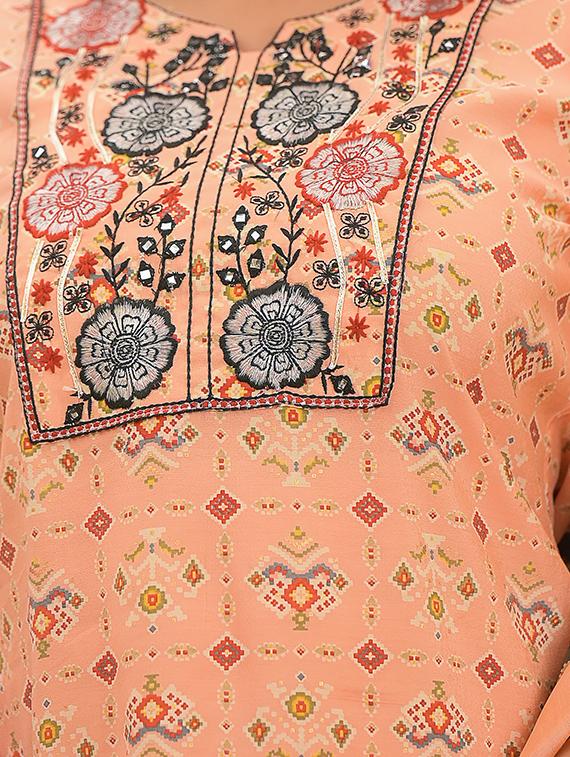 embroidered kurta pant dupatta set - 18875697 - Standard Image - 4