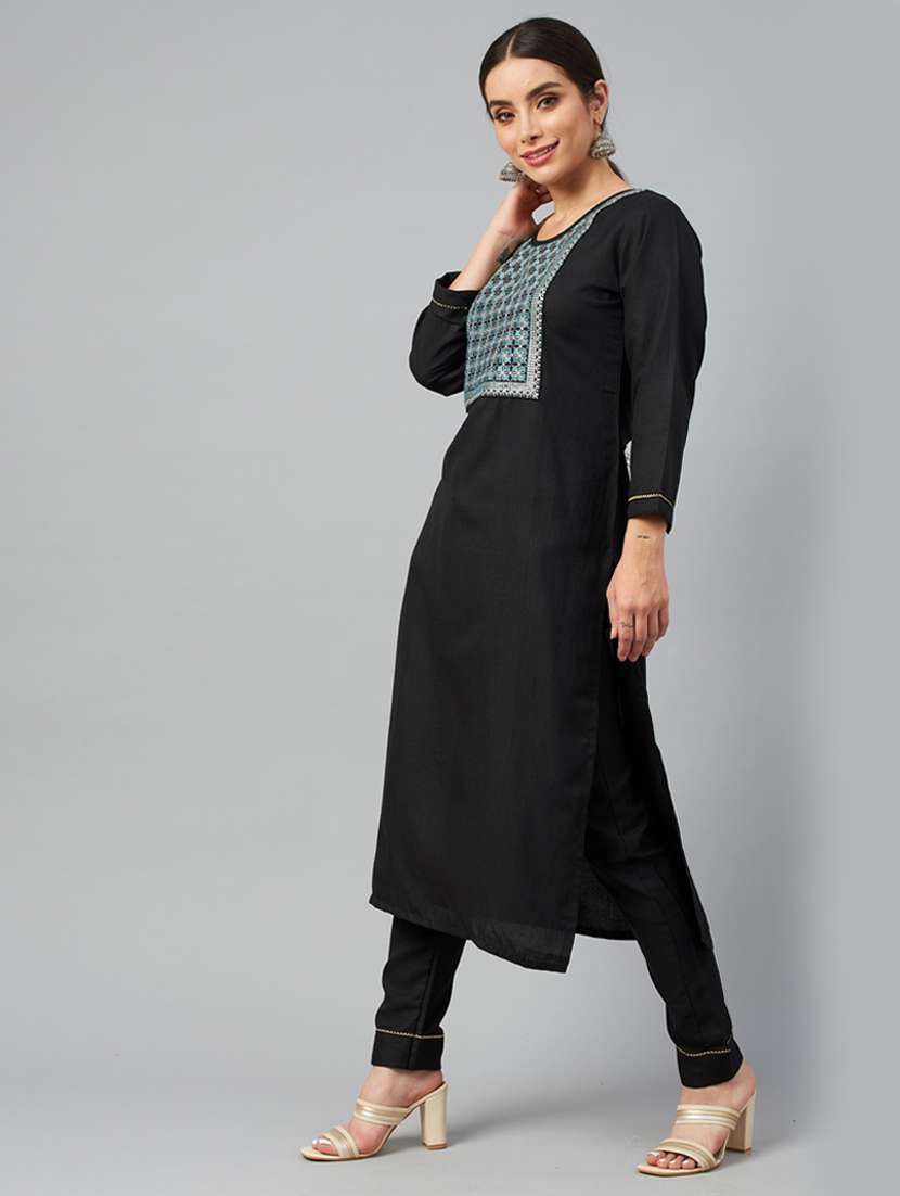 embroidered kurta set - 18876500 -  Standard Image - 1