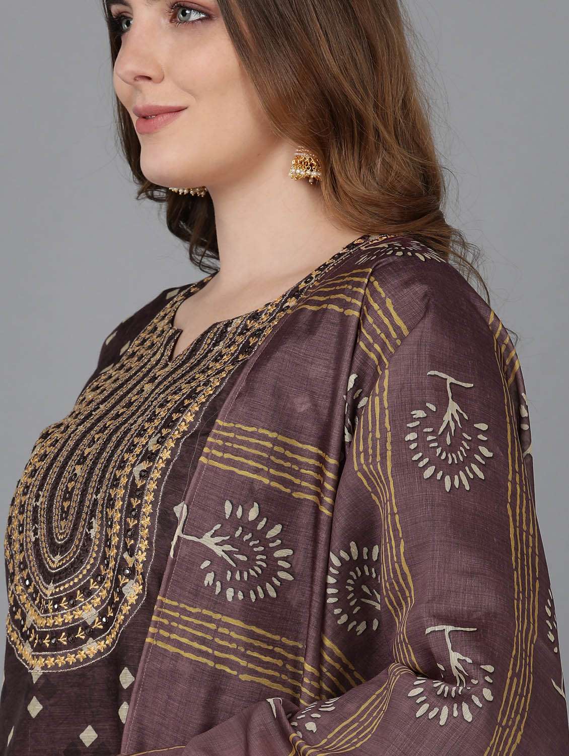 embroidered kurta pant dupatta set - 18882723 - Standard Image - 4