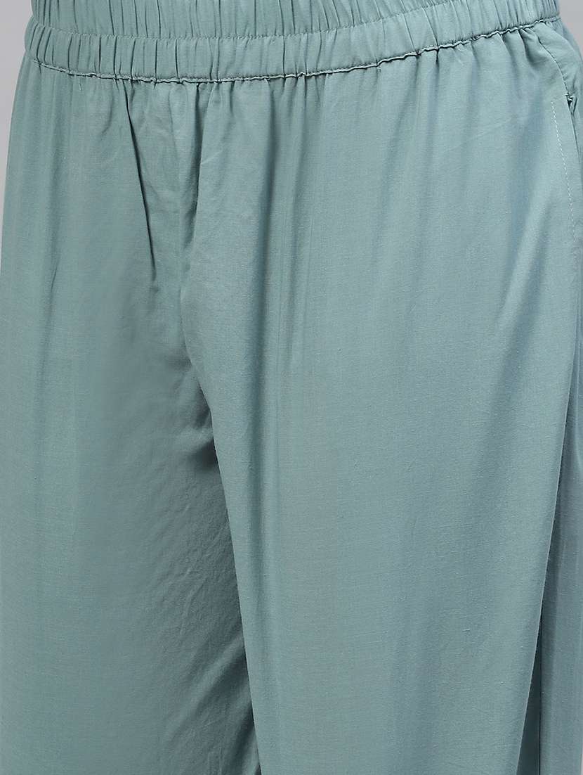 multi coloured embroidered kurta pant set - 18886800 - Standard Image - 4