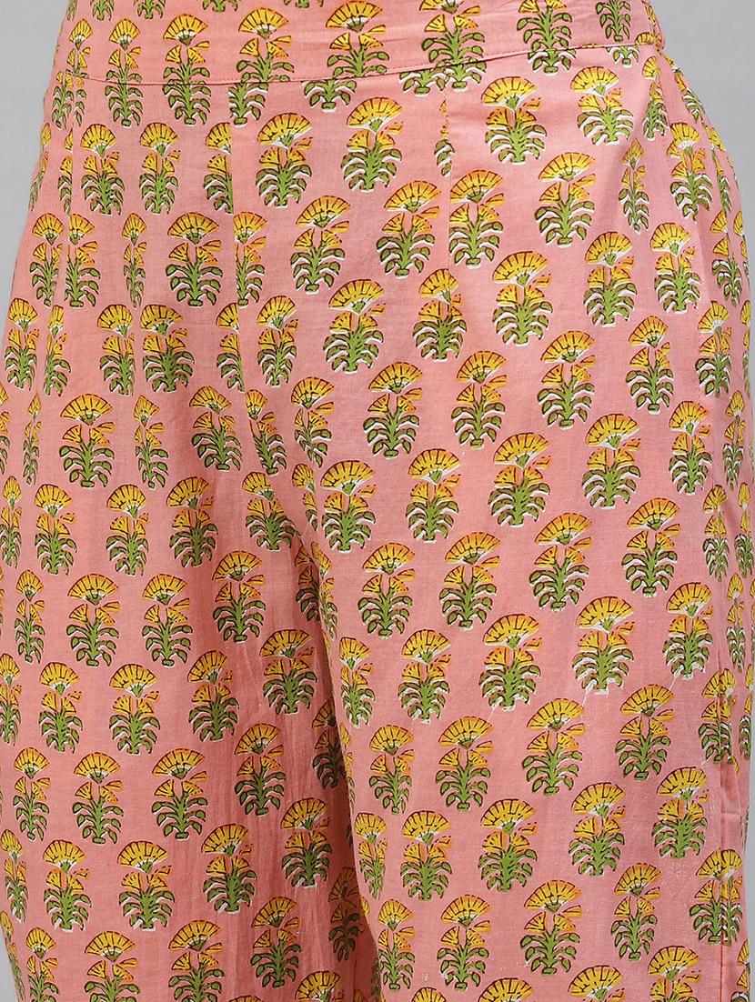 multi coloured printed kurta pant set - 18886802 - Standard Image - 4
