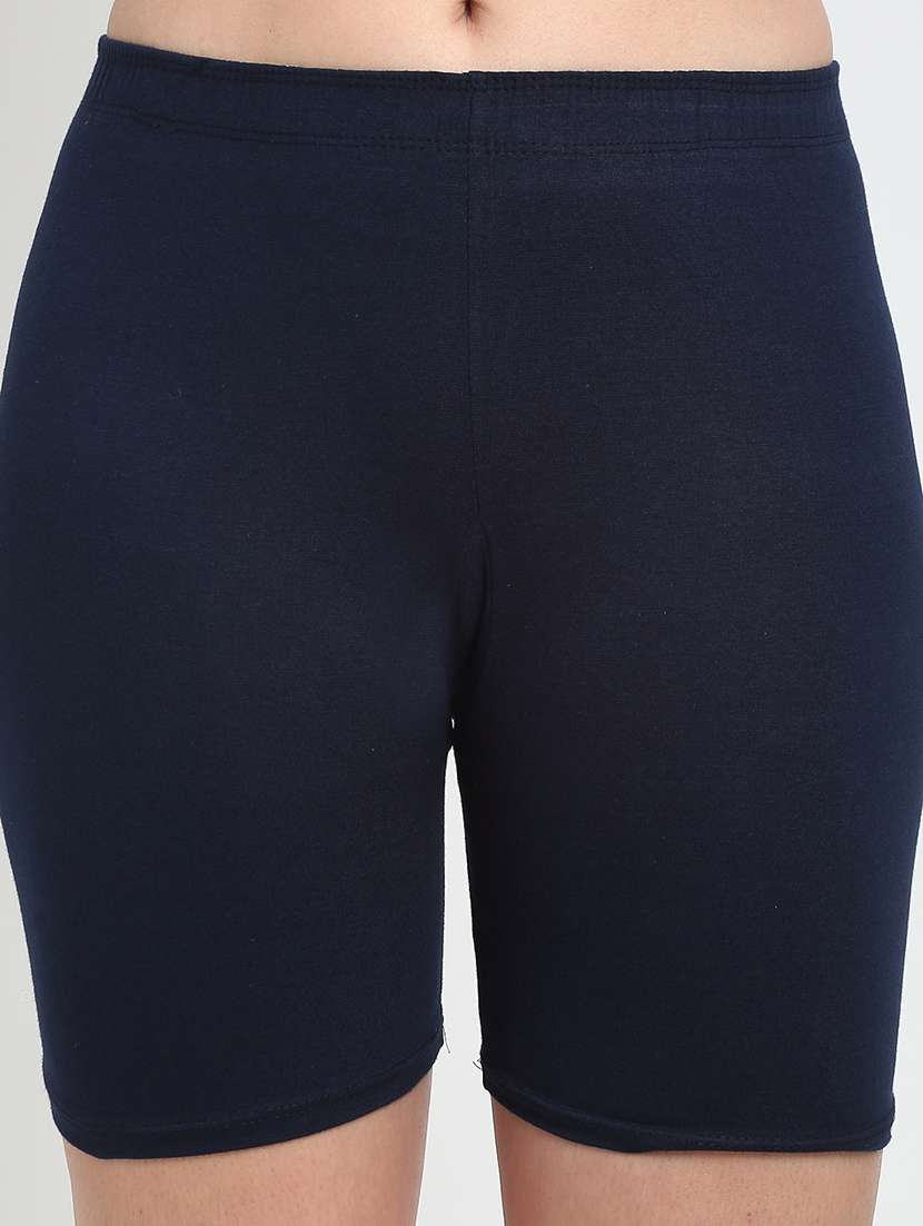 mid rise solid short - 18903748 - Standard Image - 4