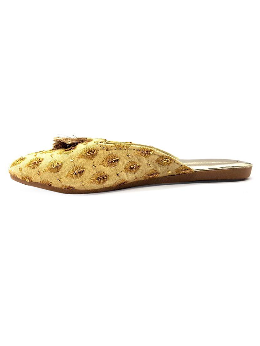 yellow ethnic sandal - 18907235 -  Standard Image - 1
