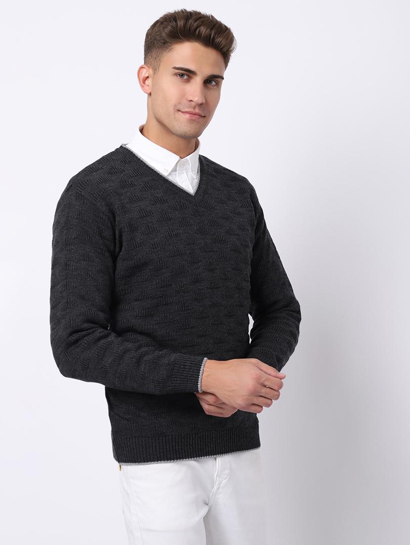 v-neck self design pullover - 18958795 -  Standard Image - 1