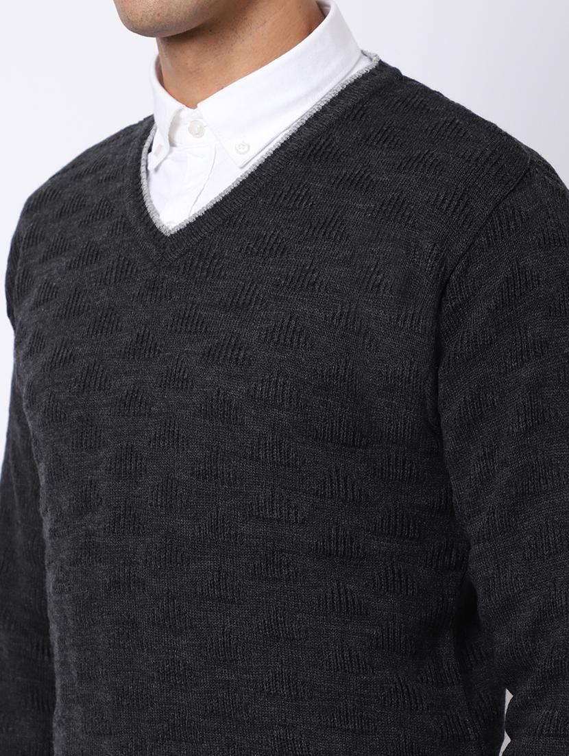v-neck self design pullover - 18958795 - Standard Image - 4