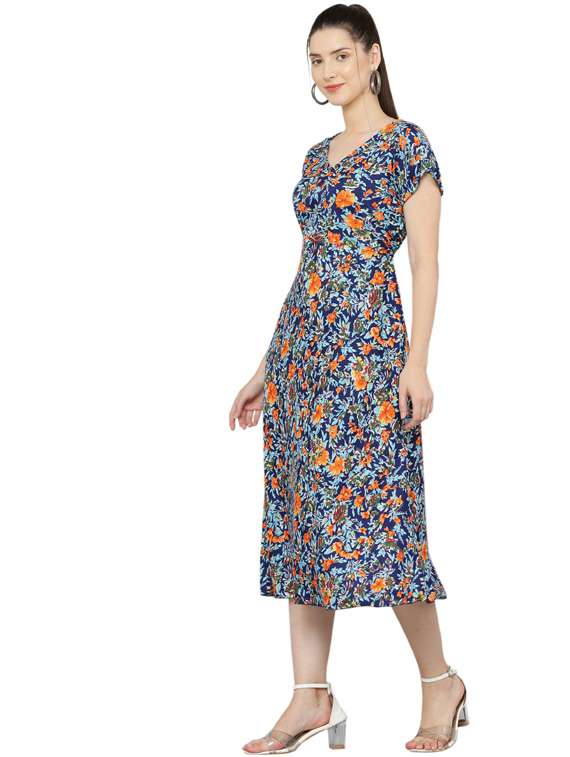 women's  floral dress - 18961963 -  Standard Image - 1