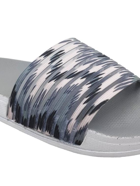 printed slip on flip flop - 19020766 - Standard Image - 4