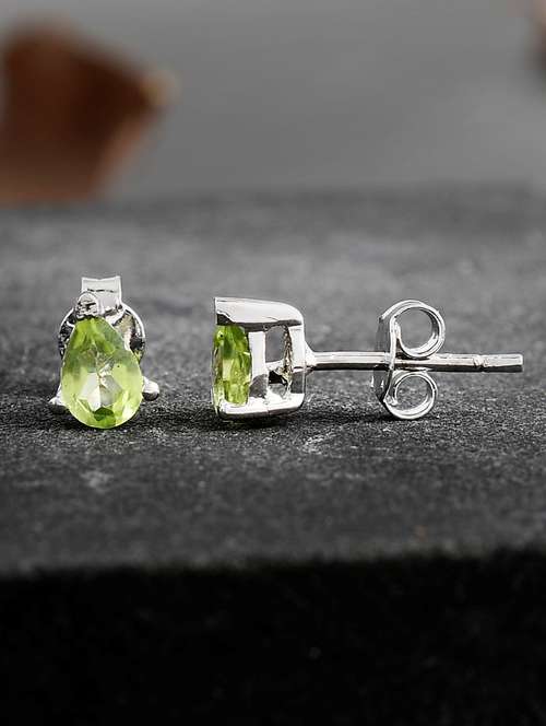 silver plated stud earring - 19085297 -  Standard Image - 0