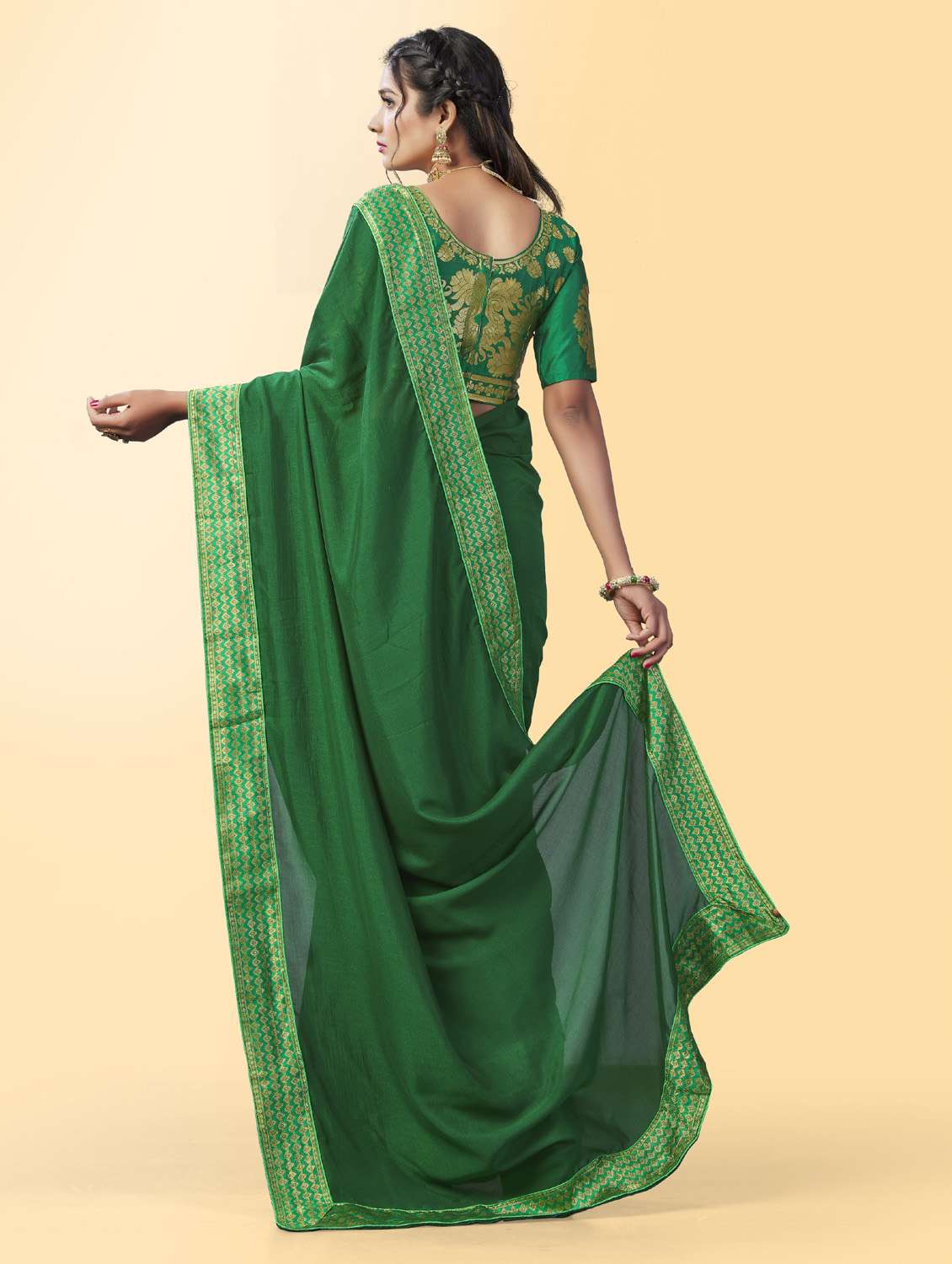 women's bordered royal blue colored saree - 19109812 - Standard Image - 1