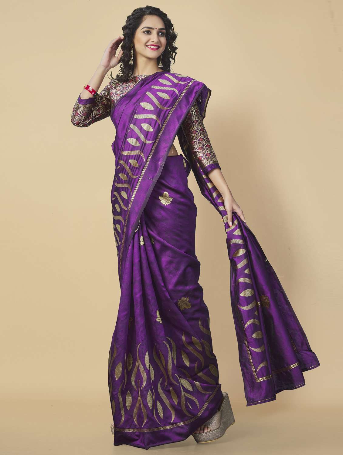 self design zari work woven saree with blouse - 19109901 -  Standard Image - 1
