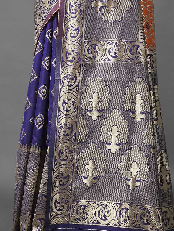 self design woven saree - 19110031 - Standard Image - 4
