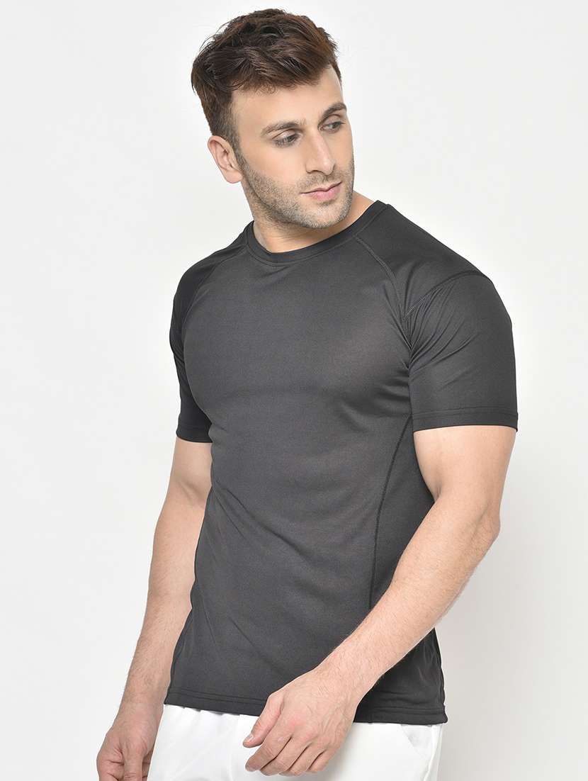 men round neck solid t-shirt - 19111960 - Standard Image - 1