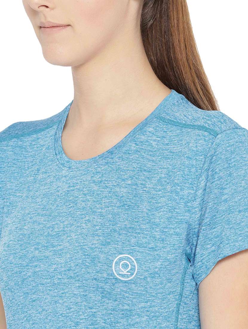women's plain round neck t-shirt - 19112941 - Standard Image - 4