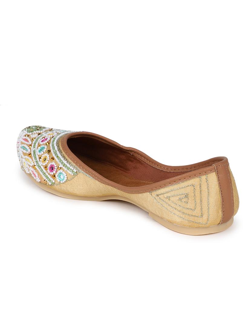 embellished jutis & mojaris - 19117288 - Standard Image - 4