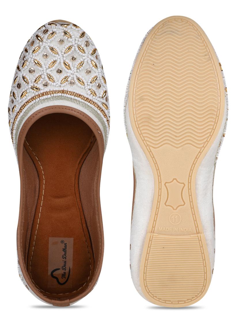 embellished jutis & mojaris - 19117296 - Standard Image - 6