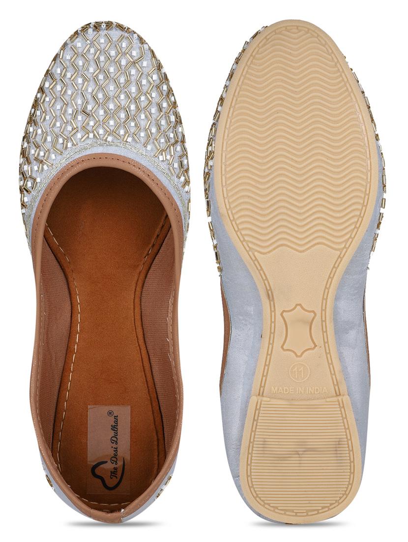 embellished jutis & mojaris - 19117297 - Standard Image - 6