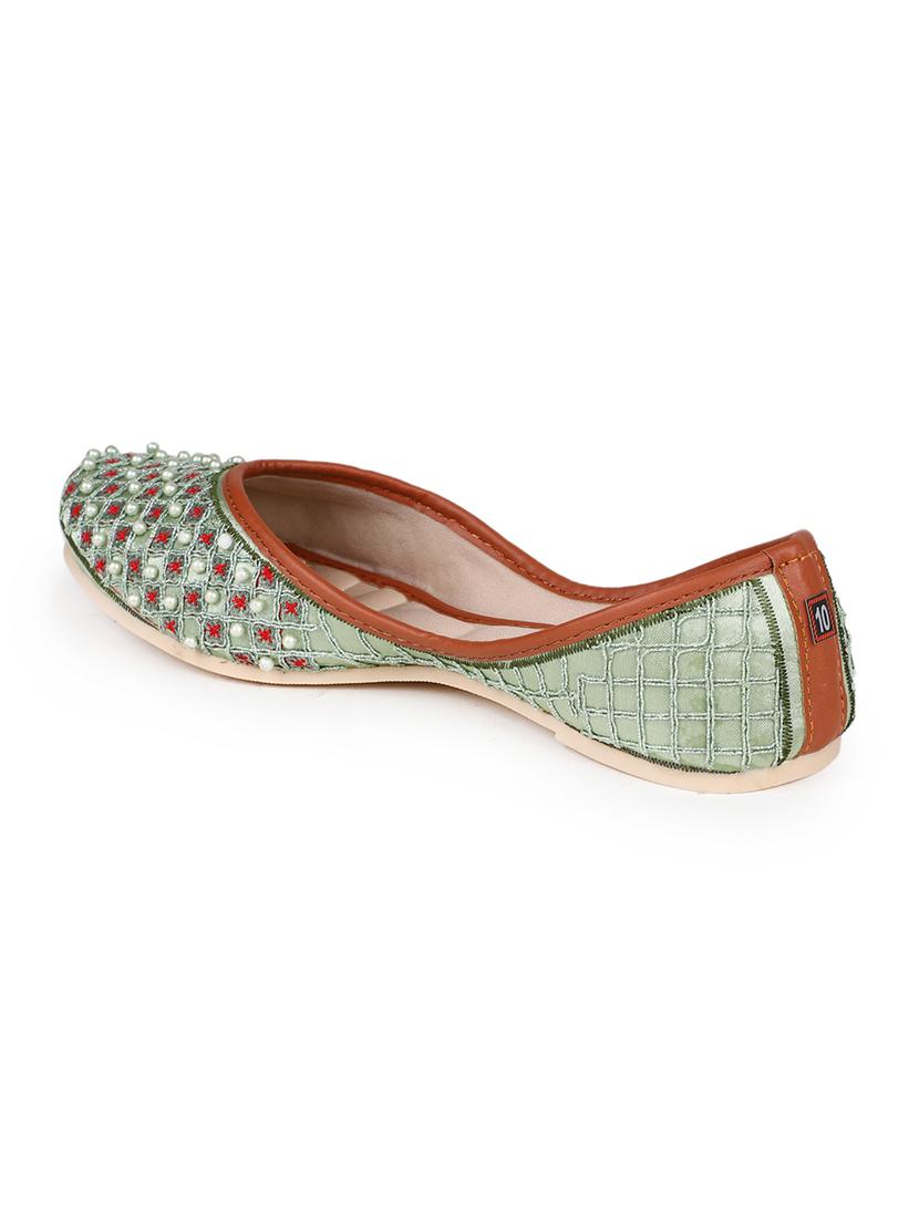 embellished jutis & mojaris - 19117365 - Standard Image - 4