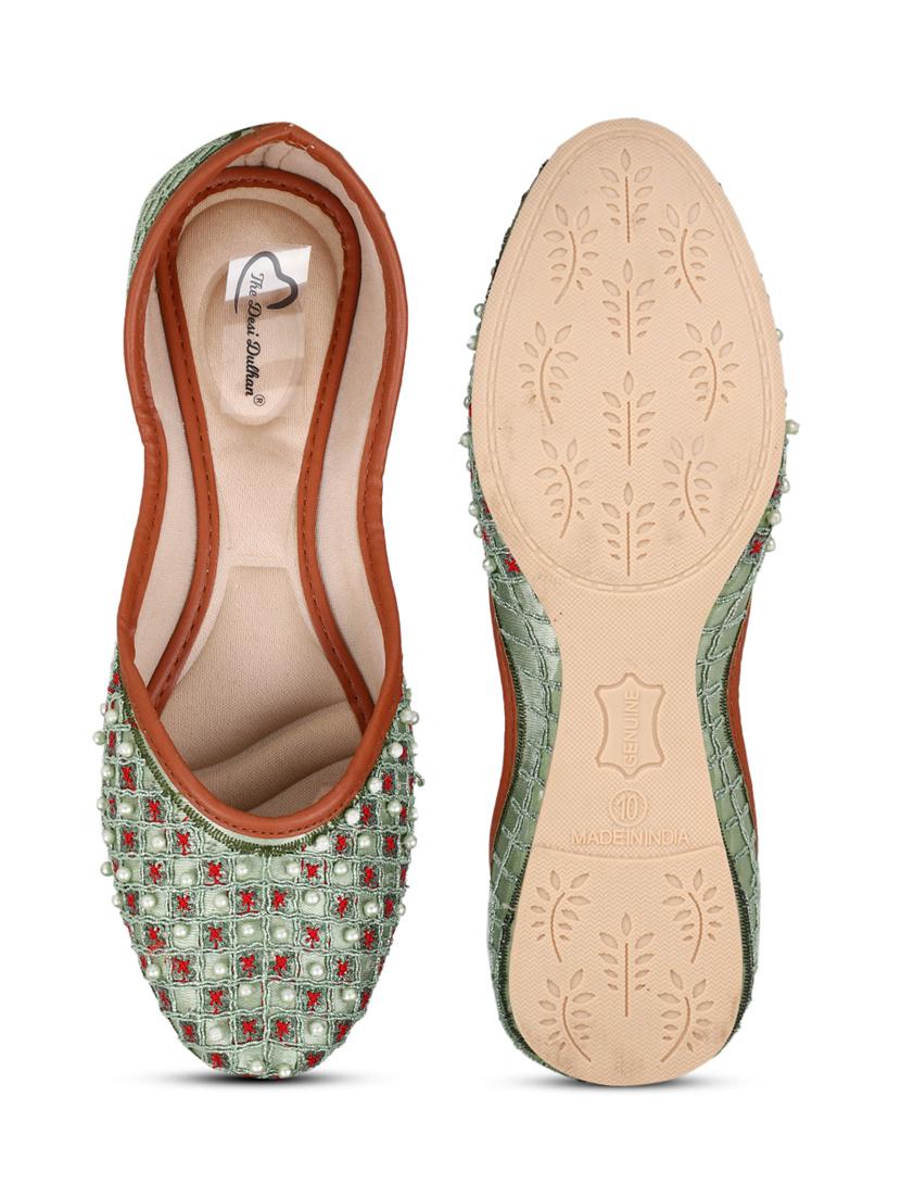 embellished jutis & mojaris - 19117365 - Standard Image - 6