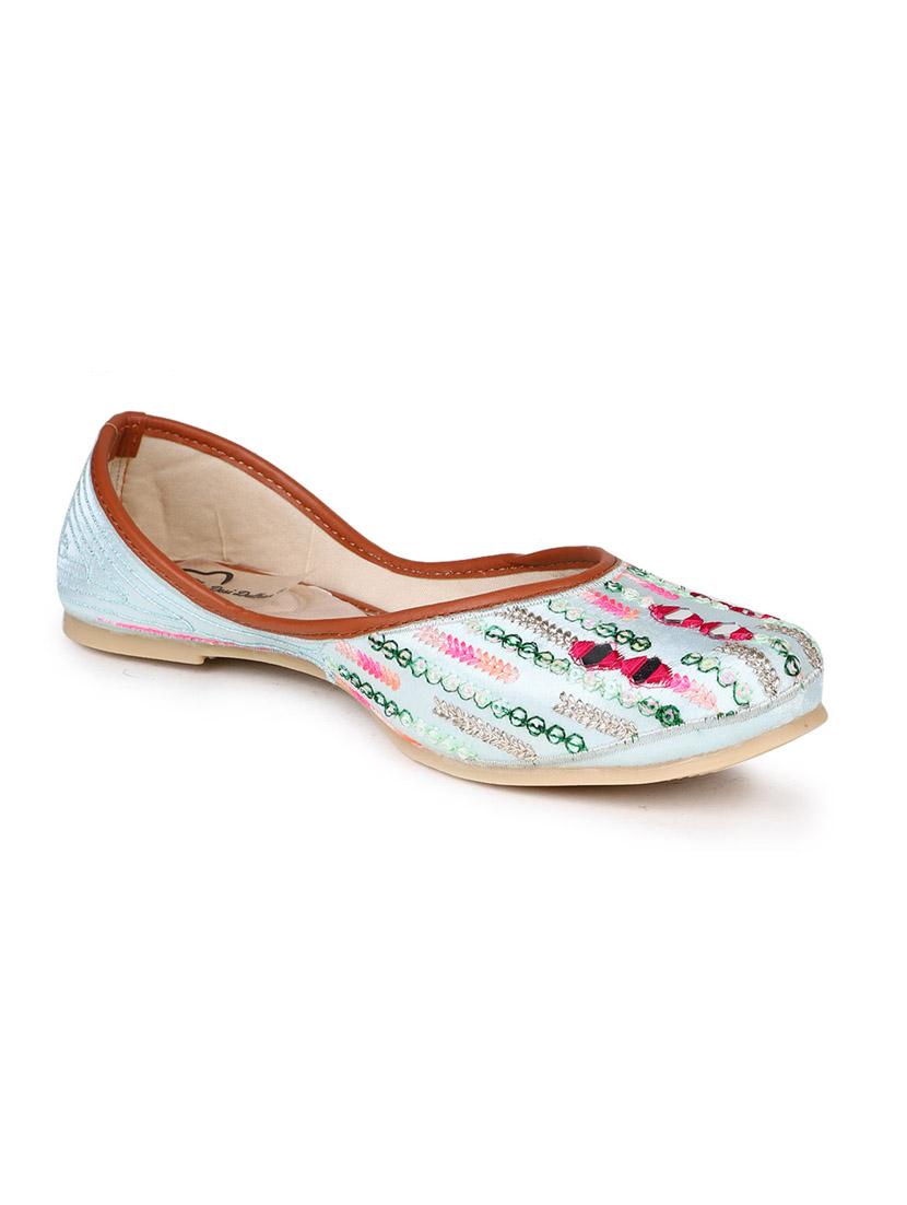 embellished jutis & mojaris - 19117403 -  Standard Image - 1