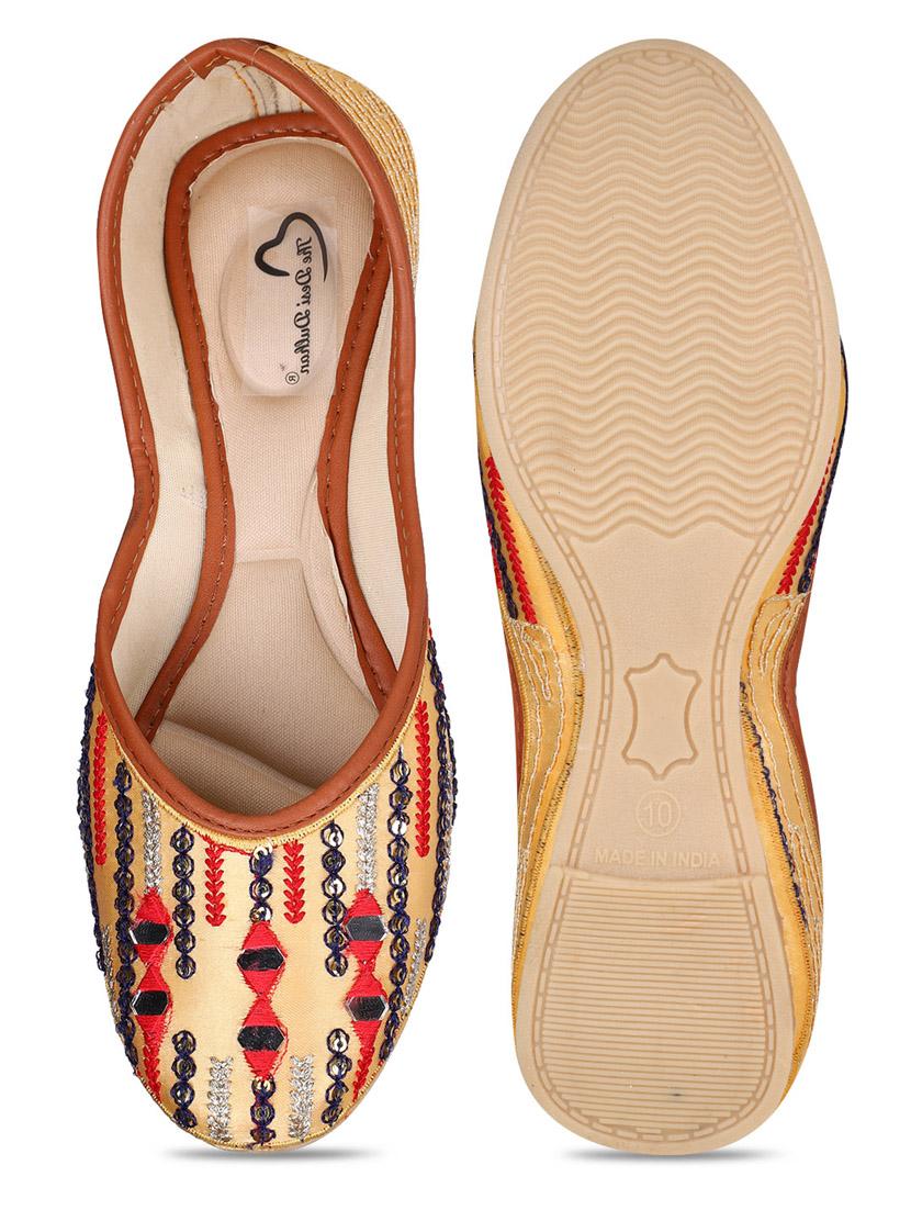 embellished jutis & mojaris - 19117404 - Standard Image - 6