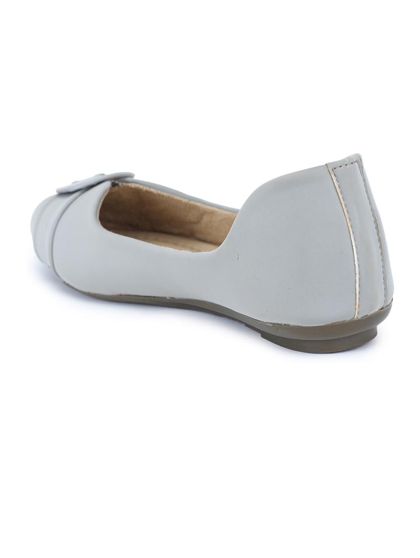 grey ballerina - 19129596 -  Standard Image - 1