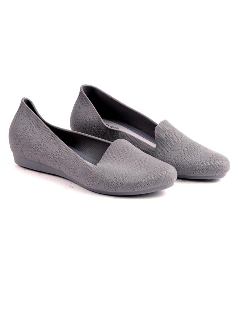 grey ballerina - 19129604 -  Standard Image - 1