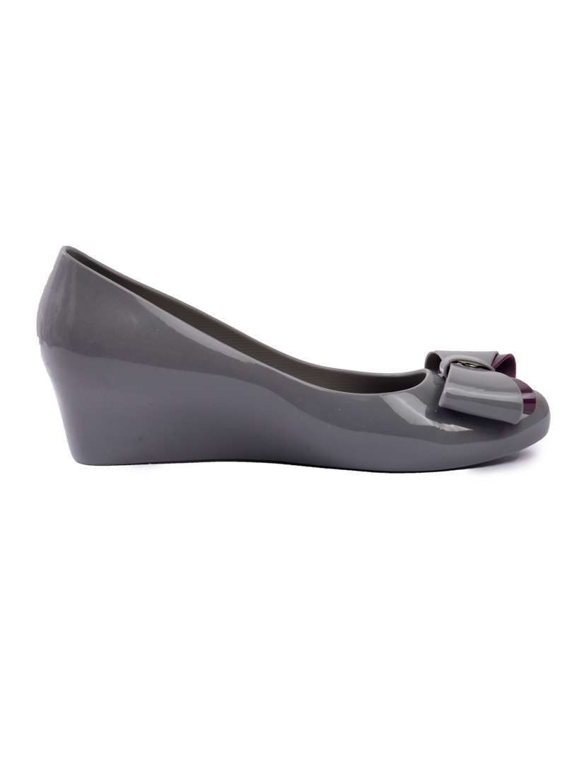 women solid slip on pump - 19129846 - Standard Image - 1
