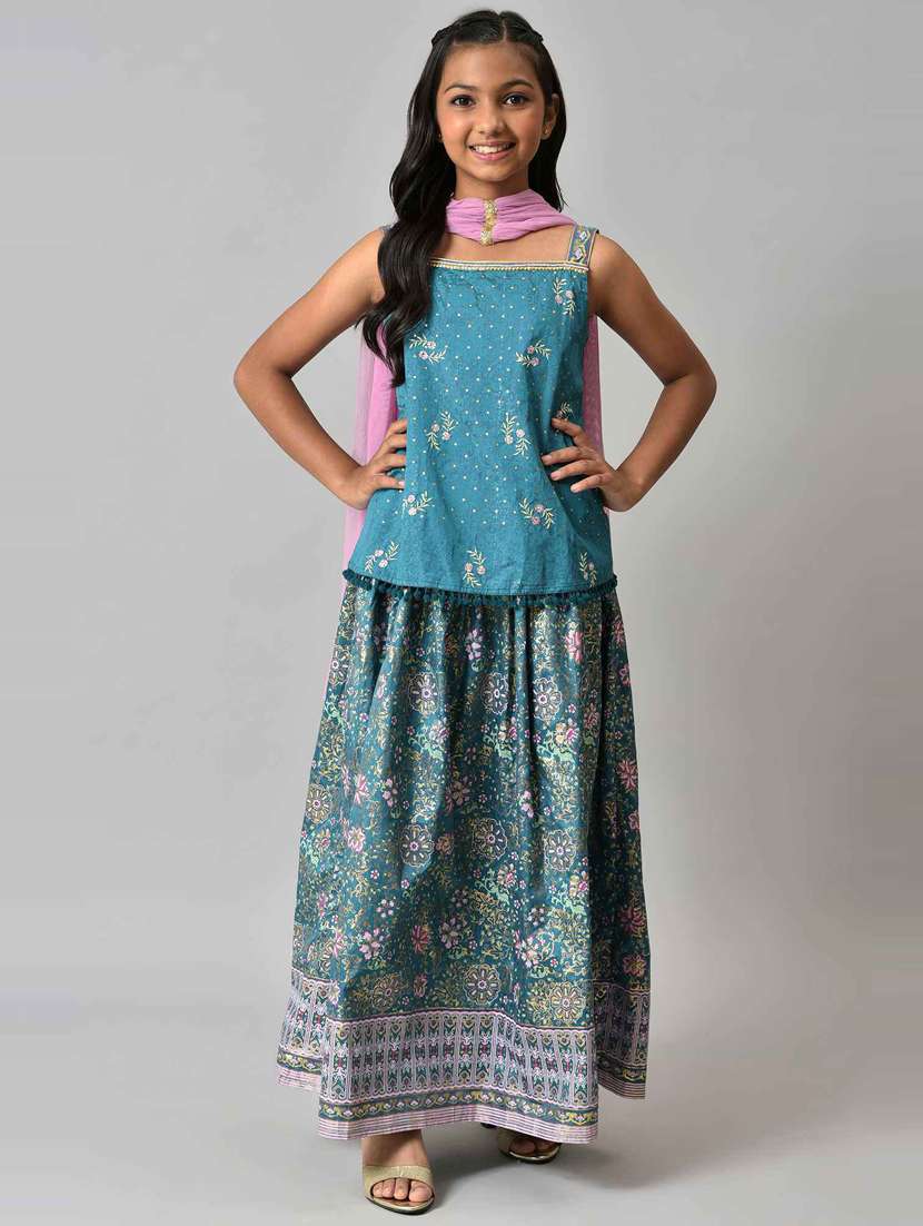 green polyester skirt top suit set